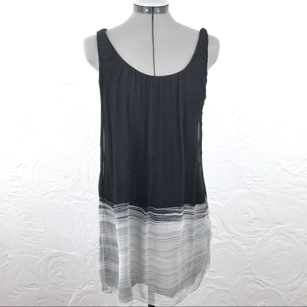 Isda & Co. Black Gray Contrast Pattern Hem Pullover Lightweight Tank Blouse